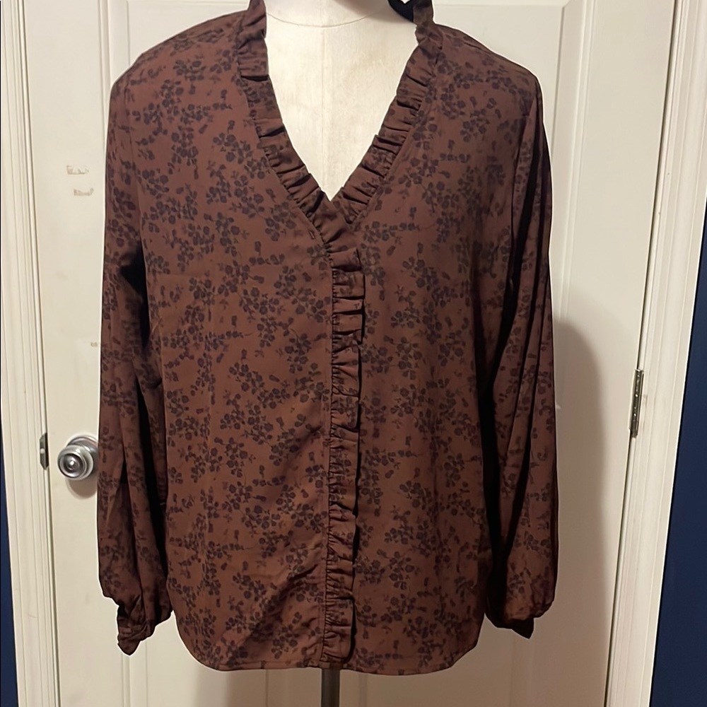 Nordstrom Brown Black Ruffled Cuffed Sleeve Blouse